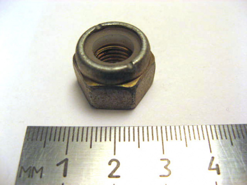 Гайка М10х1,25 с нейлоновым кольцом	(50)